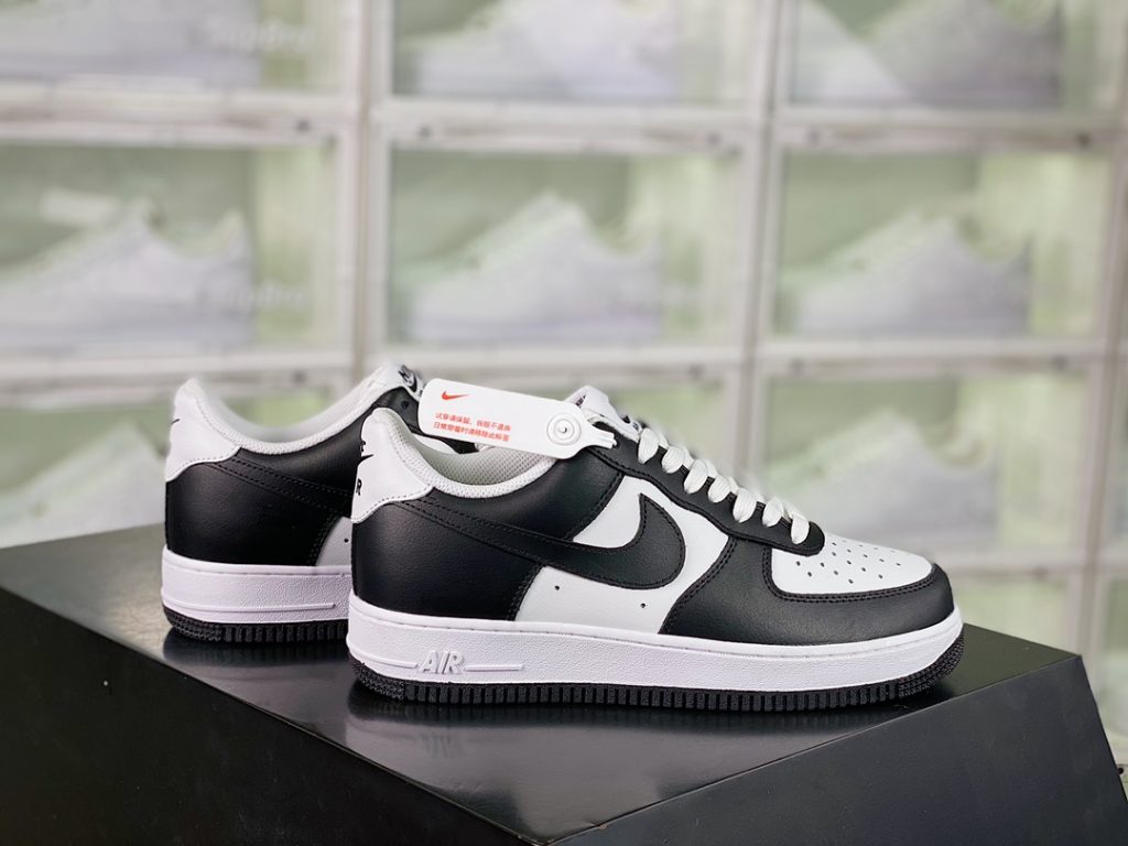 Nike Air Force 1’07″White/Black” Style Code: AQ4134-100