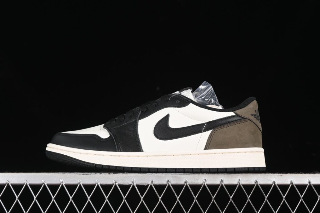 Air Jordan 1 Low AJ1 Little Mocha Low cut Cultural Basketball Shoes