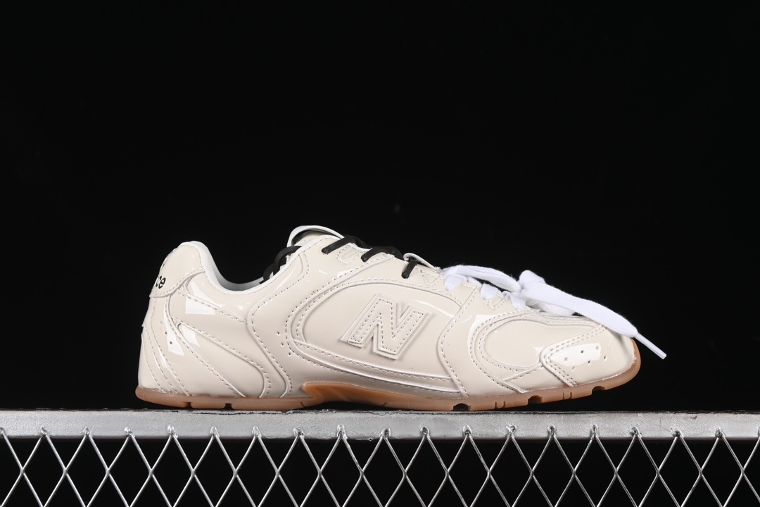 MiuMiu x New Balance 530 Series Miu Miu Co branded Running Shoes插图1